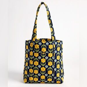 🌼💛HOST PICK!!!💛🌼 Vera Bradley Daffodils Cotton Tote Bag